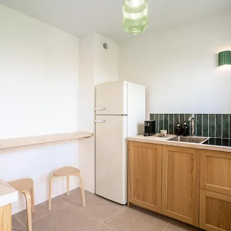 Magic Garden 6 Personnes Parking Prive A 20m Du Rer Appartement *