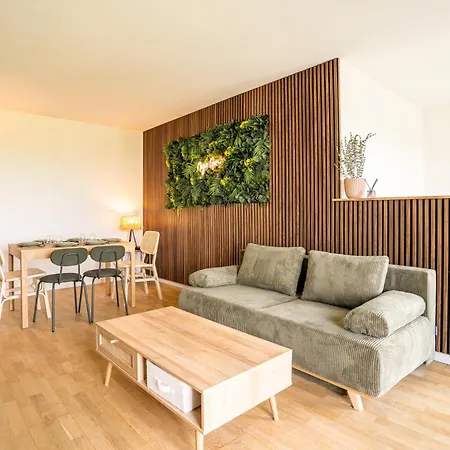 Magic Garden 6 Personnes Parking Prive A 20m Du Rer Apartment